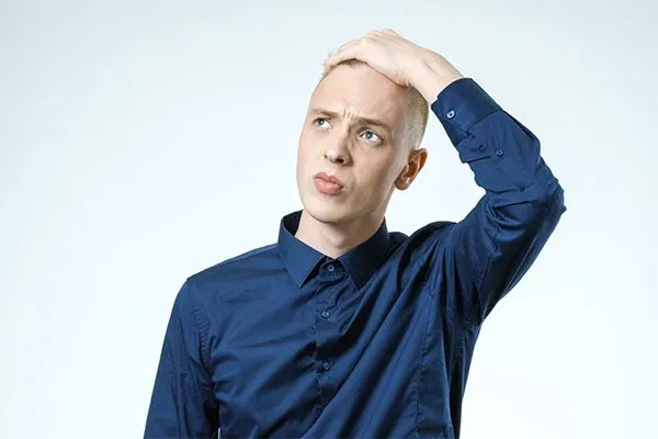 Pourquoi les cheveux cessent de pousser ?
