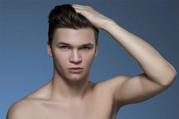 À quel âge commence la chute de cheveux ?