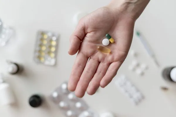 Come evitare la caduta dei capelli, cosa prendere? Può essere evitata?