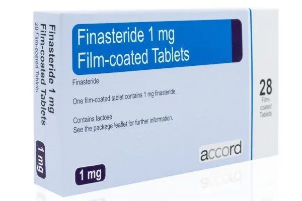 Finasteride: cos’è, come funziona e quando usarla contro la caduta dei capelli