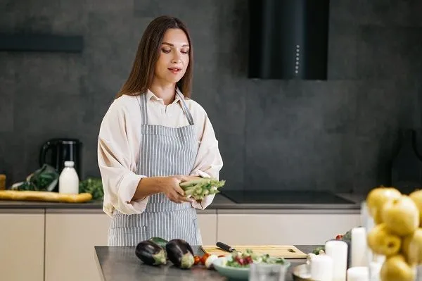 La migliore alimentazione per i capelli sani