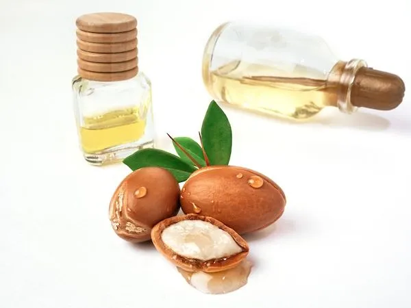 Perché le proteine della seta fanno bene ai capelli? Dove si trovano?