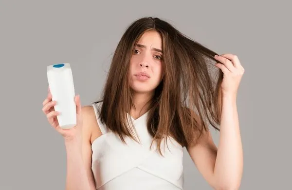 I migliori shampoo per alopecia androgenetica femminile