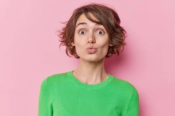 I migliori tagli di capelli per facce rotonde