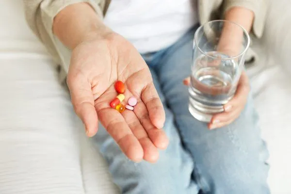 Vitamine per prevenire l’alopecia, funzionano? 1 Vitamine per prevenire l’alopecia, funzionano?